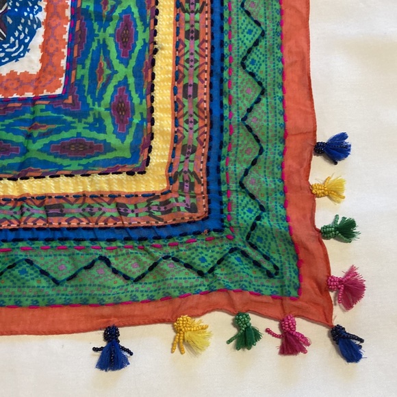 Beautiful scarf. Great detail and fun beaded tassels. - Picture 4 of 8